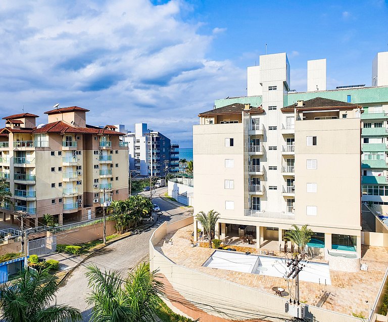 Cobertura com Piscina na Praia Grande - REF JS54H