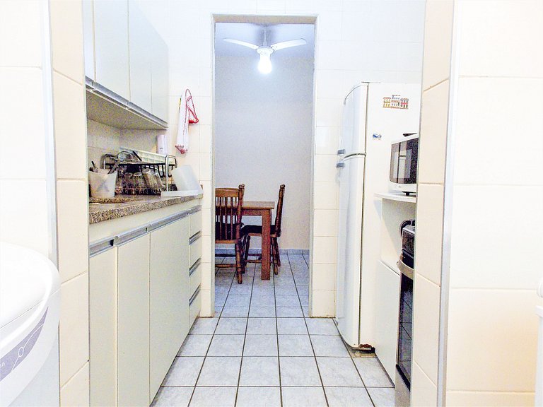 Apartamento à 50 metros do mar - REF KO02H