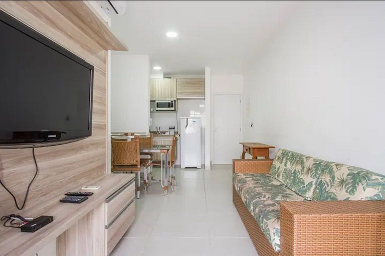 Apartamento na Praia das Toninhas - REF PR03H