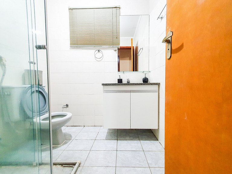 Apartamento à 50 metros do mar - REF KO02H