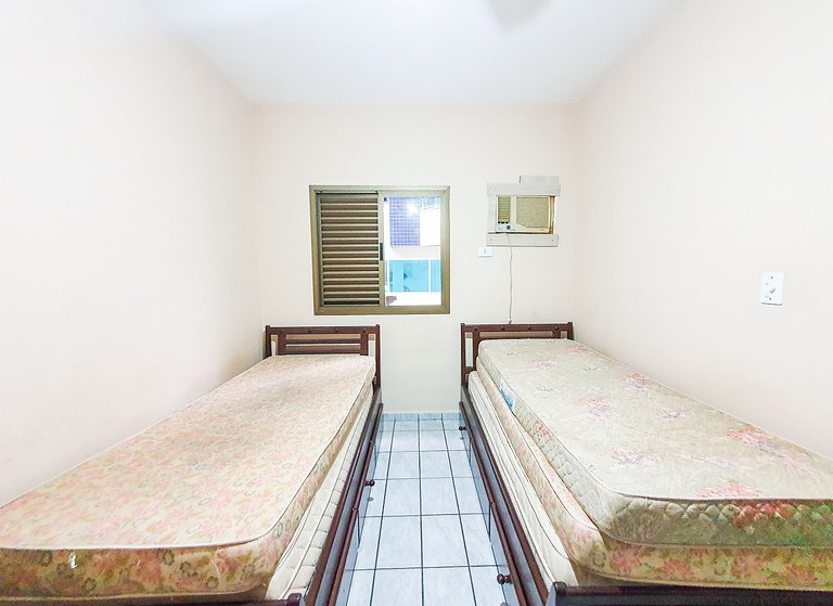 Apartamento à 50 metros do mar - REF KO02H