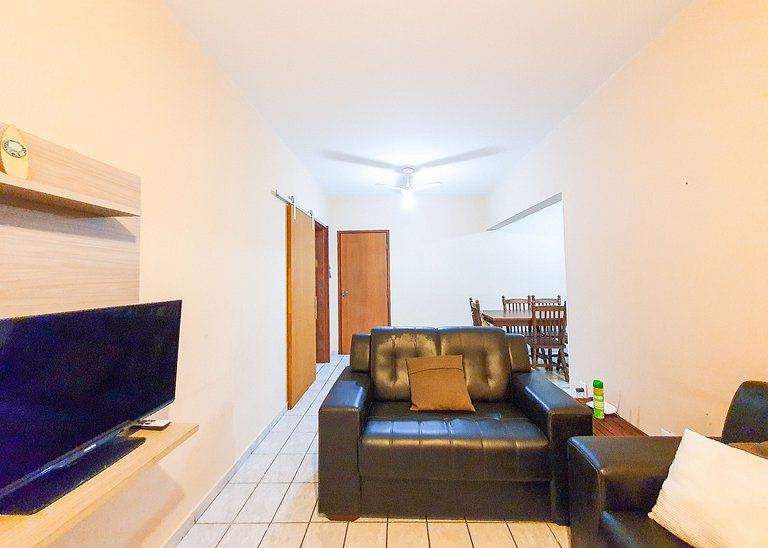 Apartamento à 50 metros do mar - REF KO02H