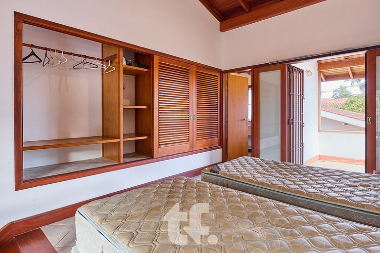 Casa 6 suítes com piscina, Pedra Verde - MH LM02I