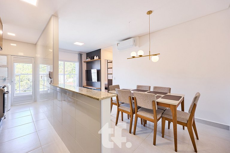 Apartamento com 2Q com ar condicionado, Toninhas, Ubatuba -