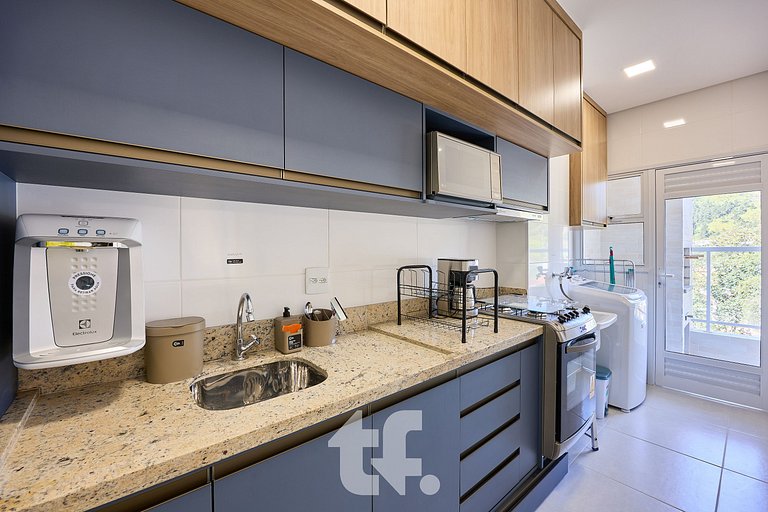 Beautiful Apartment on Toninhas Beach - REF LY06H