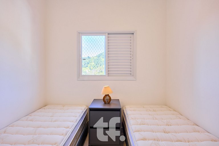 Apartamento com 2Q com ar condicionado, Toninhas, Ubatuba -