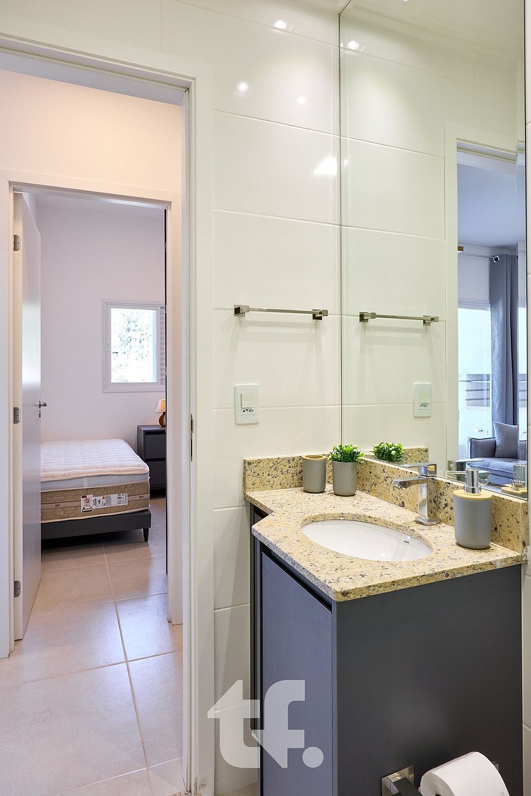 Apartamento com 2Q com ar condicionado, Toninhas, Ubatuba -