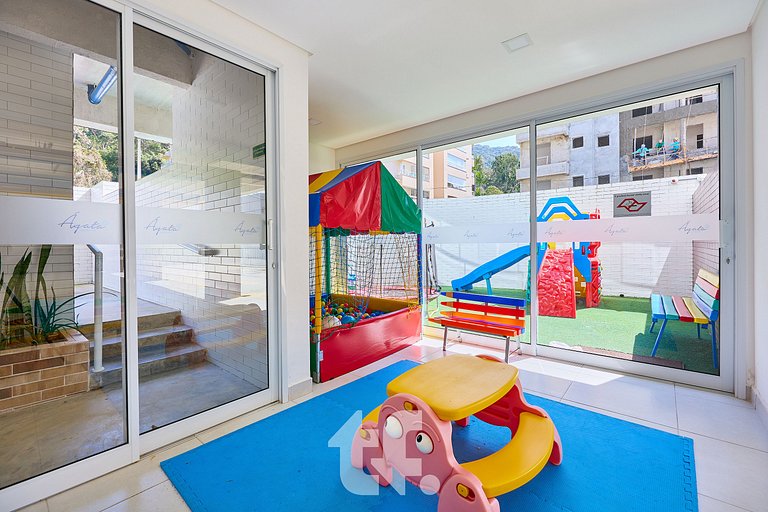Beautiful Apartment on Toninhas Beach - REF LY06H