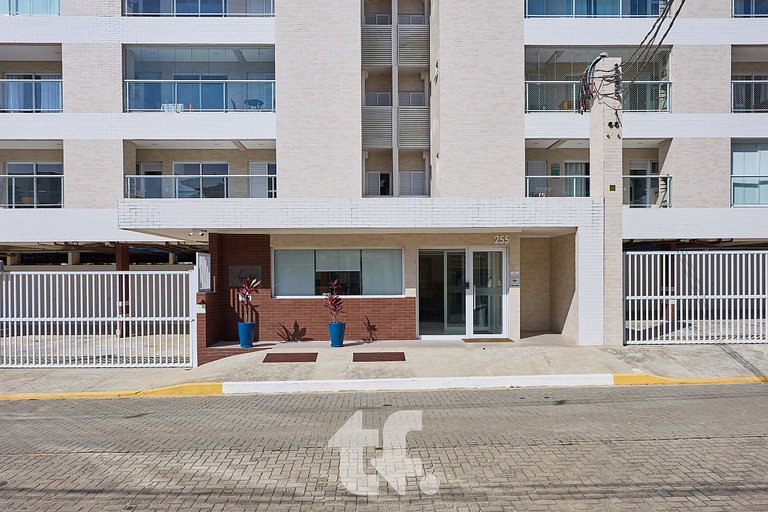 Beautiful Apartment on Toninhas Beach - REF LY06H
