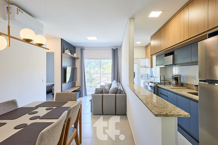 Beautiful Apartment on Toninhas Beach - REF LY06H