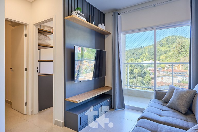 Beautiful Apartment on Toninhas Beach - REF LY06H