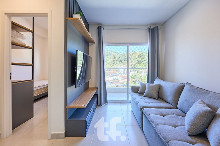 Beautiful Apartment on Toninhas Beach - REF LY06H