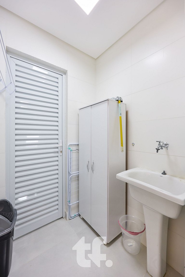 Apartamento na Praia Grande - REF AE03I