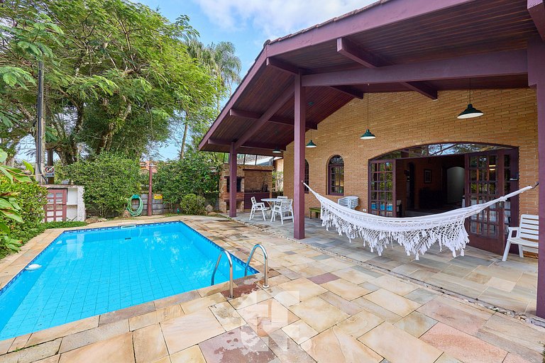 Casa 6 suítes com piscina, Pedra Verde - MH LM02I