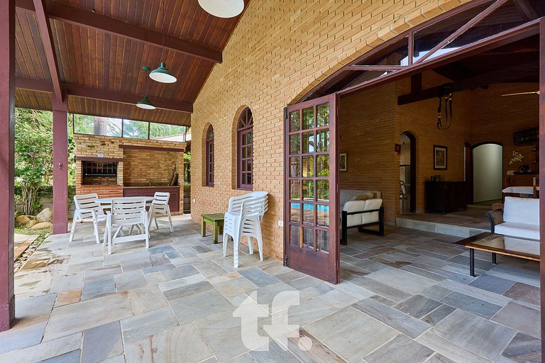 Casa 6 suítes com piscina, Pedra Verde - MH LM02I