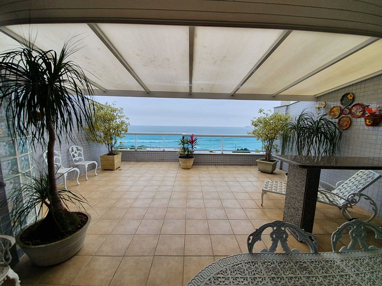 Luxury Beachfront Penthouse - REF WR01H