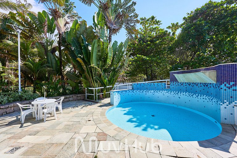 Apto Pé na Areia com Piscina e 3Q - REF HY02J