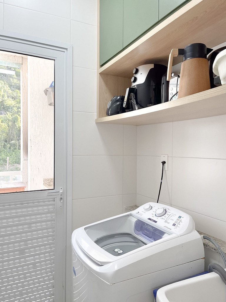 Ap com Piscina Aquecida no Condomínio - REF JS12H